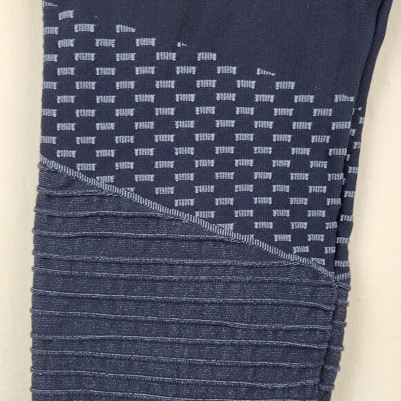 Spanx Look at Me Now Seamless Moto Leggings sz S - Picture 5 of 6